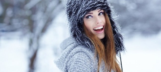 Come coccolare la pelle del viso in inverno